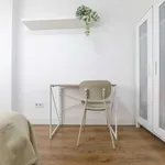 Rent a room of 90 m² in valencia