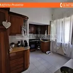 Rent 4 bedroom apartment of 90 m² in Formia