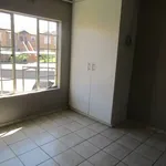 Rent 3 bedroom apartment in Roodepoort