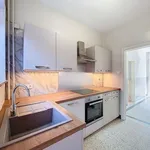 Maison de 350 m² avec 4 chambre(s) en location à Ath