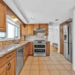 Rent 3 bedroom house in Gold-Coast-Li