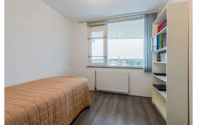 Huur 4 slaapkamer appartement van 100 m² in Rond de Energiecentrale