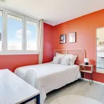 Rent a room in paris