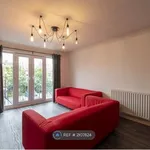 Rent 4 bedroom apartment in East Midlands