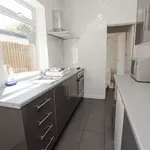 Rent 4 bedroom flat in West Midlands