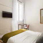 Rent 12 bedroom apartment in Barcelona