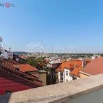 Pronajměte si 3 ložnic/e byt o rozloze 105 m² v Praha