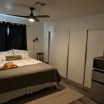 Rent 1 bedroom apartment in Palmdale