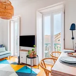 Rent 1 bedroom apartment of 45 m² in Lisbon