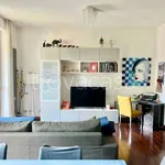 Rent 2 bedroom apartment of 70 m² in Milano