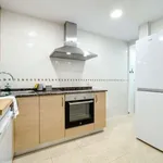 Rent 3 bedroom apartment of 77 m² in barcelona