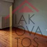 Rent 3 bedroom apartment of 126 m² in Νησί