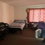 Rent 2 bedroom apartment in Lakewood