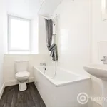 Rent 3 bedroom flat in Dundee