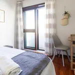 Rent 2 bedroom apartment in Porto