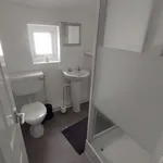 Rent 5 bedroom house in Swansea