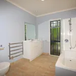 Rent 3 bedroom house in Kaipātiki