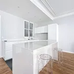 Rent 4 bedroom apartment of 93 m² in Paris