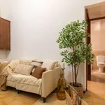 Rent a room of 95 m² in barcelona