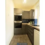 Rent 6 bedroom house in Wales