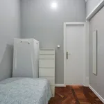 Rent 14 bedroom apartment in Lisbon