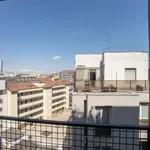 Rent a room of 150 m² in milan