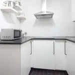 Rent 6 bedroom apartment in Madrid