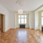 Pronajměte si 5 ložnic/e byt o rozloze 180 m² v Prague