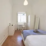 Rent a room in lisbon