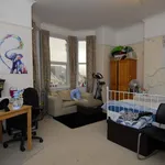 Rent 5 bedroom flat in South West England