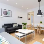 Rent a room of 190 m² in Madrid