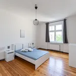 Miete 1 Schlafzimmer wohnung von 775 m² in Berlin