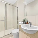 Rent 4 bedroom house in Glen Waverley