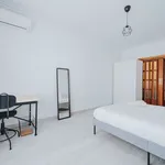 Alquilo 5 dormitorio apartamento de 15 m² en Madrid