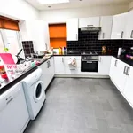 Rent 6 bedroom apartment in Yorkshire And The Humber