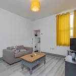 Rent 3 bedroom flat in West Midlands