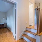 Maison de 1442 m² avec 9 chambre(s) en location à Montreal