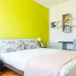 Rent 1 bedroom apartment of 65 m² in milan