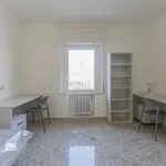 Rent 5 bedroom apartment of 170 m² in Ferrara