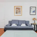 Appartement de 431 m² avec 1 chambre(s) en location à Paris