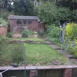 Rent 4 bedroom house in East Midlands