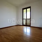 Rent 3 bedroom apartment of 80 m² in Urgnano