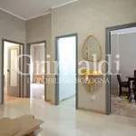 Rent 4 bedroom apartment of 98 m² in Bologna