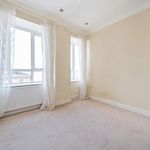 Rent 2 bedroom flat in South East England