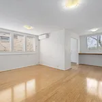 Rent 2 bedroom apartment in Hawthorn East