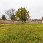 Pronajměte si 2 ložnic/e dům o rozloze 450 m² v Jirny