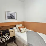 Rent a room of 160 m² in barcelona