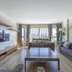 Rent 4 bedroom apartment of 194 m² in Valencia