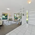 Rent 4 bedroom house in Crestmead