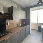 Rent 3 bedroom apartment of 67 m² in  Chambéry 